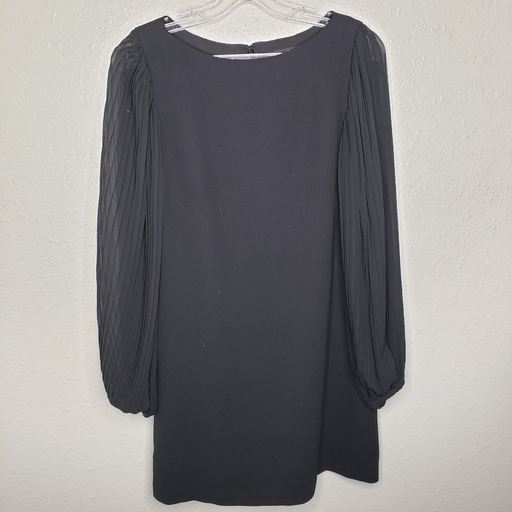 White House Black Market 4 long sleeve shift dress